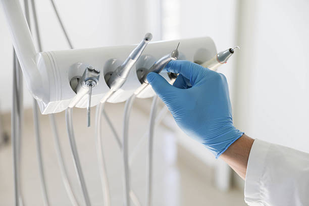 Professional Tooth Extraction technician working in Chattahoochee, FL